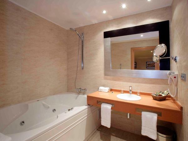 Nastasi Hotel & Spa : photo 1 de la chambre chambre quadruple