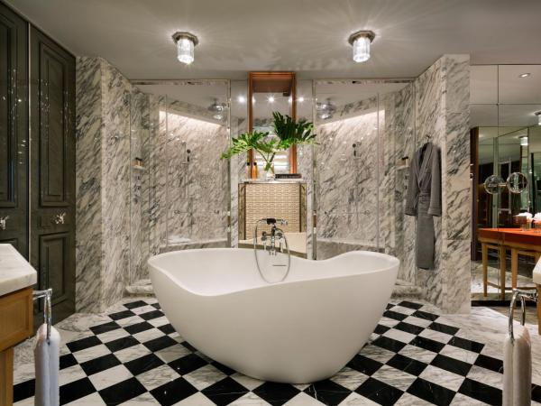 Rosewood Hong Kong : photo 7 de la chambre suite d'angle - vue sur port