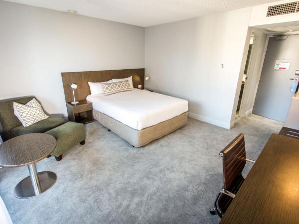Mercure Brisbane Spring Hill : photo 3 de la chambre chambre supérieure avec balcon