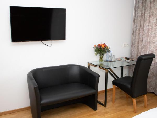 Hotel Stern : photo 1 de la chambre chambre lits jumeaux