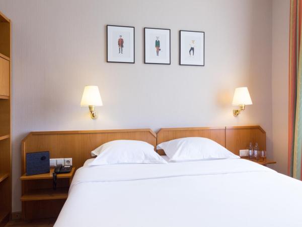 Hotel Perrin - former Carlton : photo 4 de la chambre chambre double