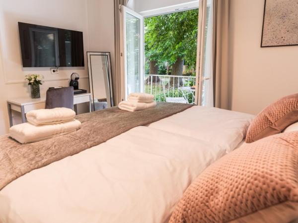 Luxury rooms with balcony : photo 3 de la chambre chambre double ou lits jumeaux supérieure avec terrasse