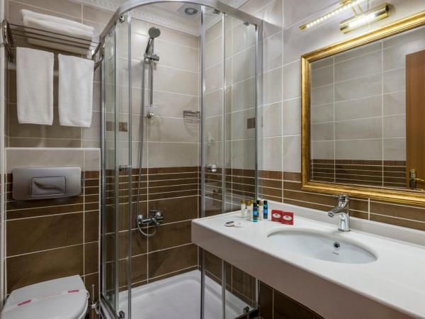 Kupeli Hotel : photo 1 de la chambre chambre triple