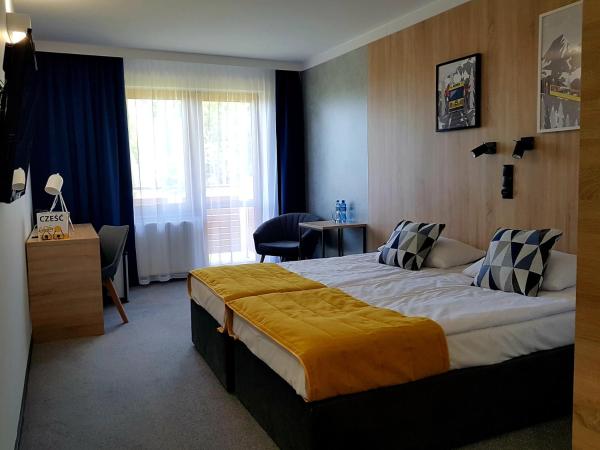 Stacja 605 : photo 1 de la chambre chambre lits jumeaux avec balcon