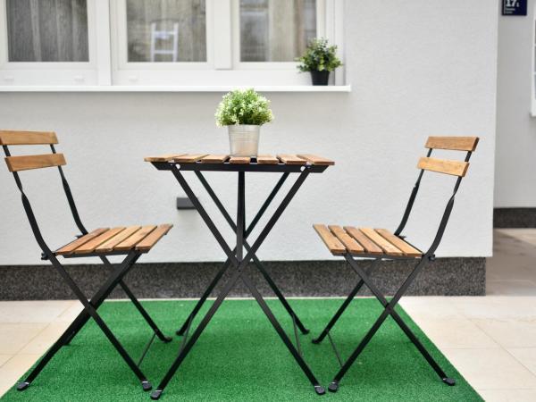 Hostel Temza : photo 3 de la chambre chambre double avec salle de bains privative