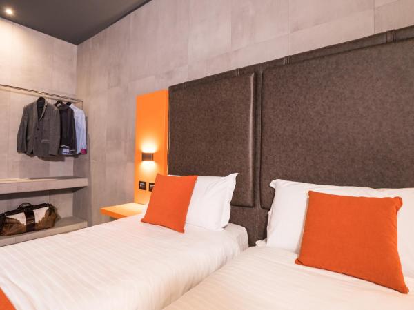 J24 Hotel Milano : photo 3 de la chambre chambre lits jumeaux