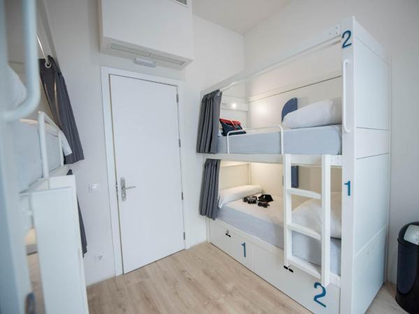 room00 Gran Vía Hostel : photo 3 de la chambre lit dans dortoir mixte de 4 lits