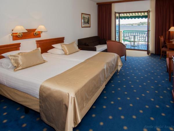 Hotel Villa Radin : photo 2 de la chambre chambre double supérieure avec balcon - vue sur mer