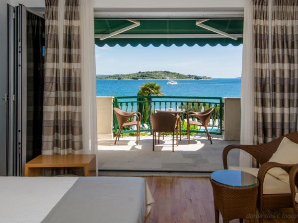Hotel Villa Radin : photo 5 de la chambre chambre double de luxe avec balcon - vue sur mer