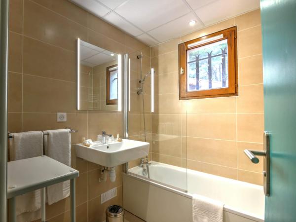 Best Western Domaine de Roquerousse : photo 5 de la chambre grande chambre familiale avec terrasse