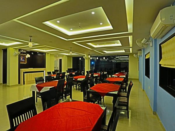 Hotel Suraj Palace : photo 10 de la chambre chambre deluxe double ou lits jumeaux