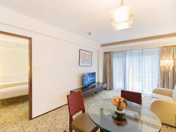 Regal Airport Hotel : photo 5 de la chambre appartement