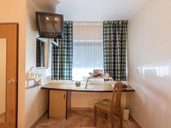 Campanile Lisboa Sud - Setubal : photo 8 de la chambre chambre lits jumeaux