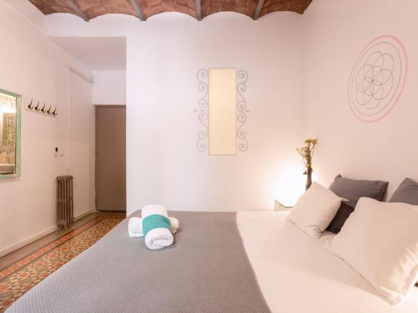 Primavera Hostel : photo 10 de la chambre chambre double avec salle de bains privative