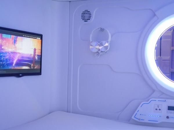 The Capsule Malioboro : photo 3 de la chambre lit dans dortoir pour hommes