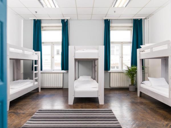 2B Hostel & Rooms : photo 8 de la chambre lit dans dortoir mixte de 6 lits