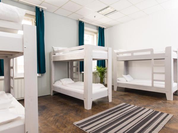 2B Hostel & Rooms : photo 10 de la chambre lit dans dortoir mixte de 6 lits