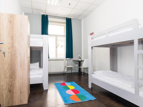 2B Hostel & Rooms : photo 9 de la chambre lit dans dortoir mixte de 4 lits