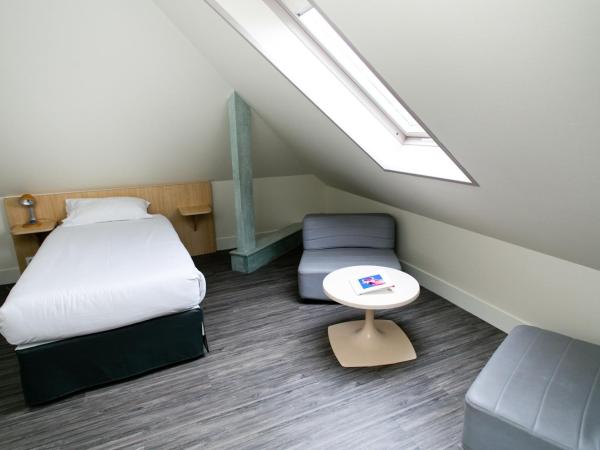 Hôtel Vert : photo 5 de la chambre chambre quadruple avec douche