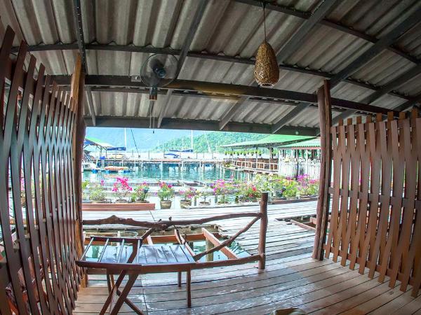 Salakphet Resort : photo 4 de la chambre hébergement deluxe avec terrasse