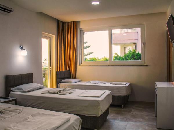 Aysev Hotel : photo 5 de la chambre chambre triple