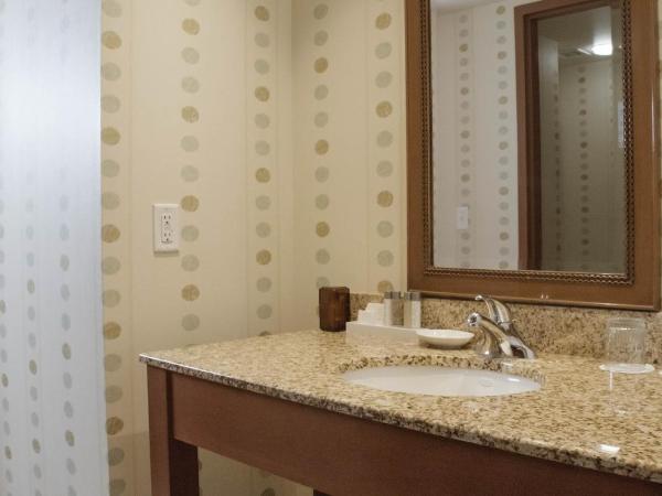 River Cree Resort & Casino : photo 3 de la chambre chambre lit king-size traditionnelle