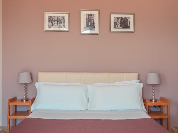 B&B Teatro Greco 39 : photo 7 de la chambre chambre double avec balcon - vue sur mer