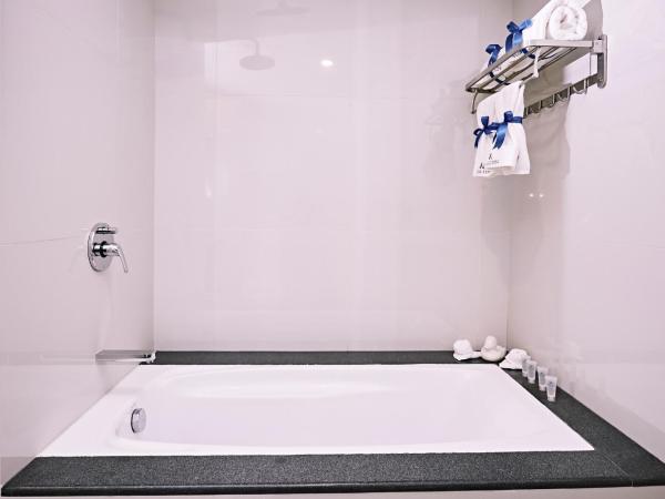 Meritin Hotel : photo 6 de la chambre meritin suite