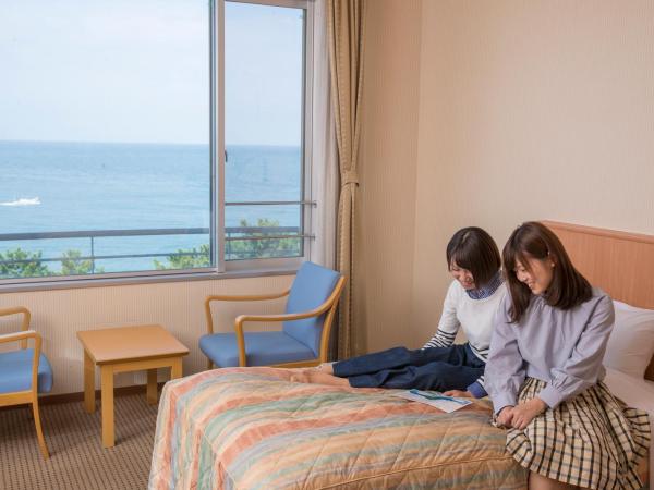 Kyukamura Shikanoshima : photo 6 de la chambre twin room with shared bathroom - sea view - non-smoking