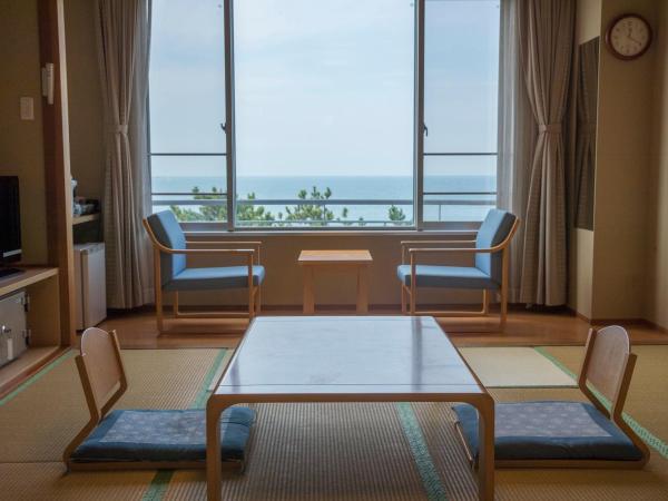 Kyukamura Shikanoshima : photo 4 de la chambre japanese-style room with shared bathroom - sea view - non-smoking