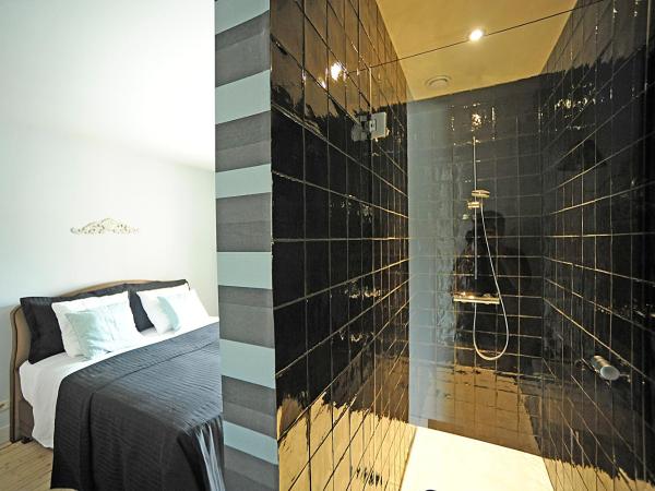 B&B Expo 13 : photo 4 de la chambre chambre double deluxe avec douche