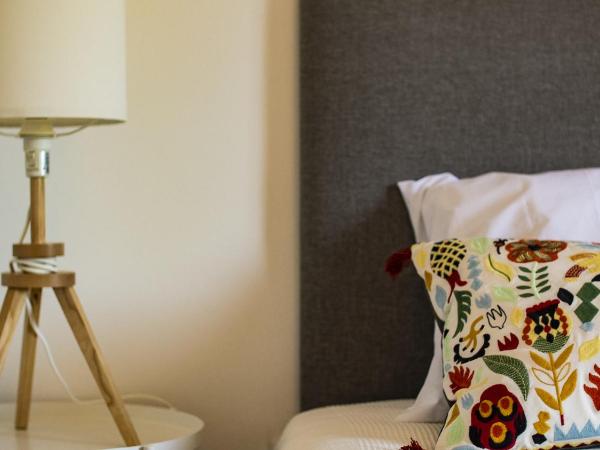 Pine House - Faro Airport, Beach and City Center : photo 5 de la chambre chambre double