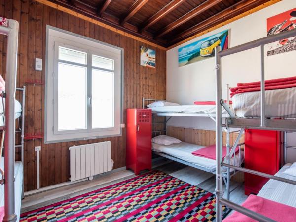VILLA ZENITH Hostel-LA SURF HOUSE : photo 3 de la chambre lit simple dans dortoir mixte