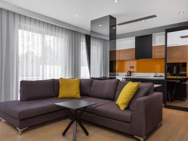 Nox Suite : photo 1 de la chambre suite - vue sur piscine 