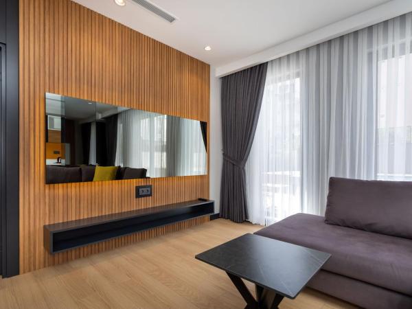Nox Suite : photo 2 de la chambre suite - vue sur piscine 