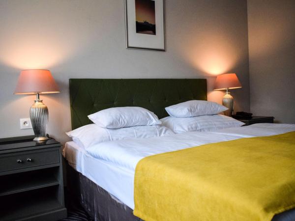 Parkhotel Carlsbad Inn : photo 3 de la chambre chambre triple confort