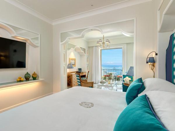 Grand Hotel Ambasciatori : photo 4 de la chambre suite sorrento - vue sur mer