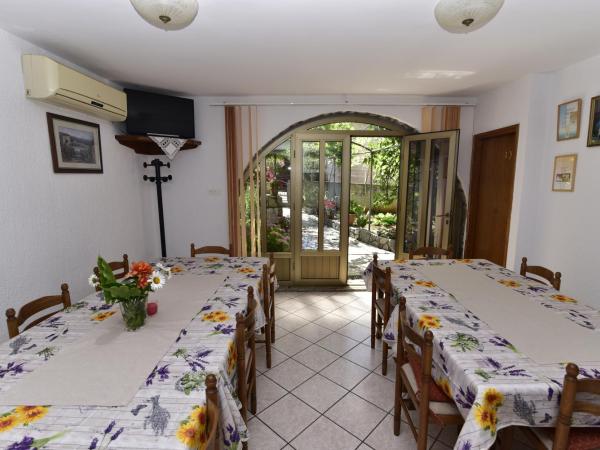 Guest house Tom : photo 9 de la chambre chambre double standard