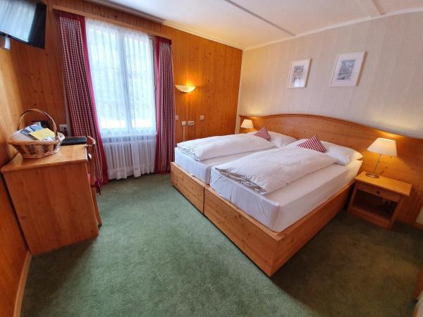 Hotel Bernerhof Grindelwald : photo 5 de la chambre chambre double standard