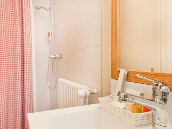 Hotel Bernerhof Grindelwald : photo 4 de la chambre chambre double standard