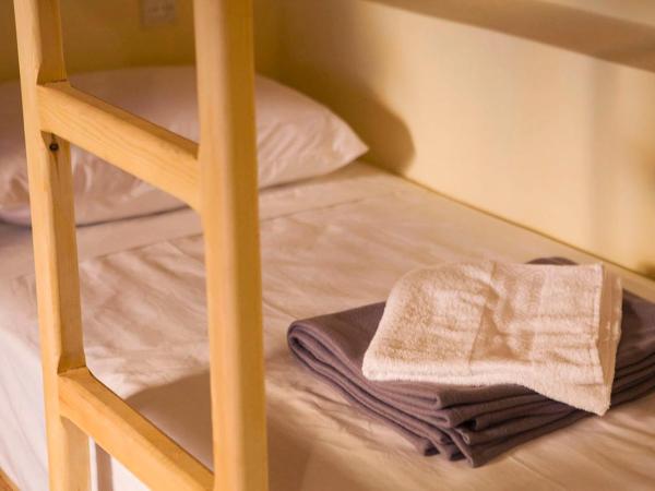 Medina social club : photo 1 de la chambre lit simple dans dortoir pour femmes