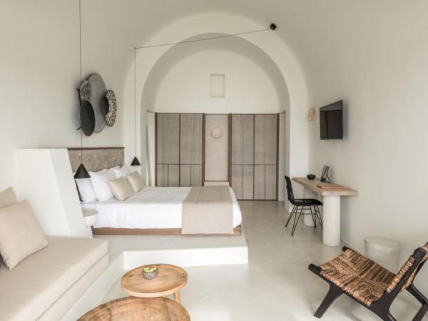 Enigma Suites : photo 7 de la chambre suite avec jacuzzi