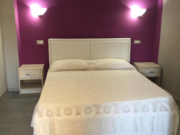 Guest house l'Edera di Gavina apt : photo 1 de la chambre studio