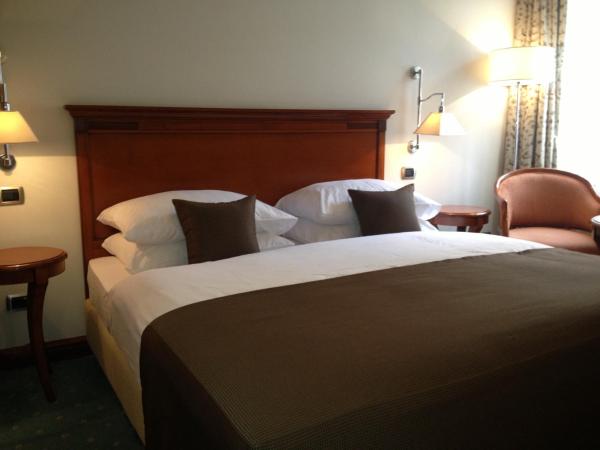 Best Western Premier Hotel Astoria : photo 6 de la chambre chambre double avec lit king-size