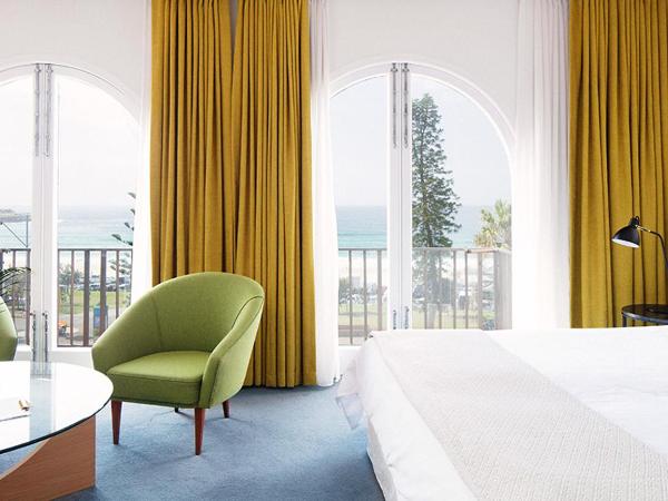 Hotel Ravesis : photo 2 de la chambre chambre lit king-size - côté plage