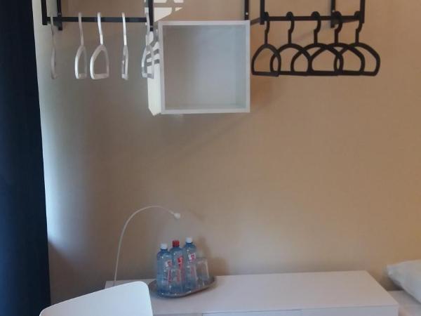 Hotel Gold : photo 9 de la chambre chambre triple avec salle de bains commune