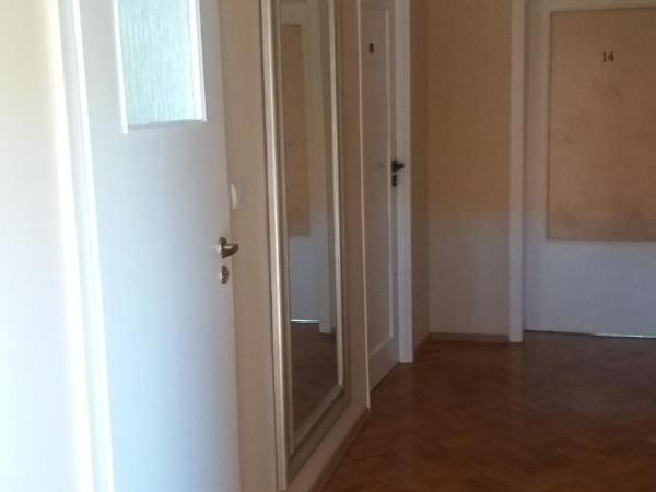 Hotel Gold : photo 5 de la chambre chambre lits jumeaux standard avec salle de bains commune