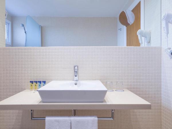 Hotel Albahia Alicante : photo 7 de la chambre chambre double ou lits jumeaux supérieure - vue sur mer