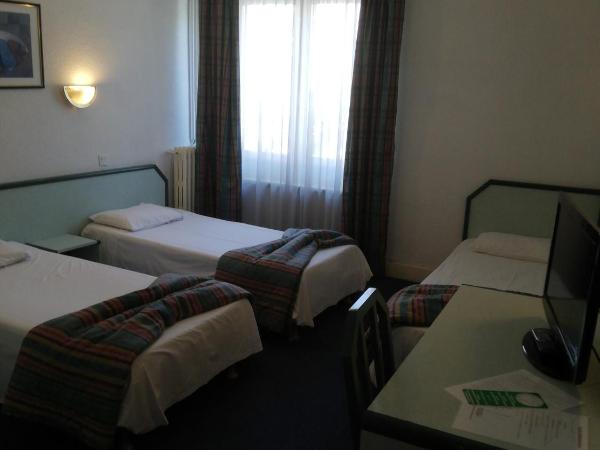 Hôtel de Nevers : photo 1 de la chambre chambre triple