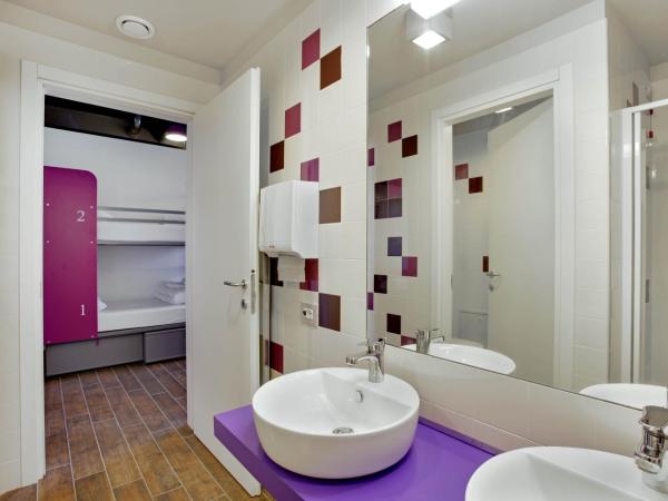 Generator Venice : photo 4 de la chambre lit dans dortoir mixte de 8 lits